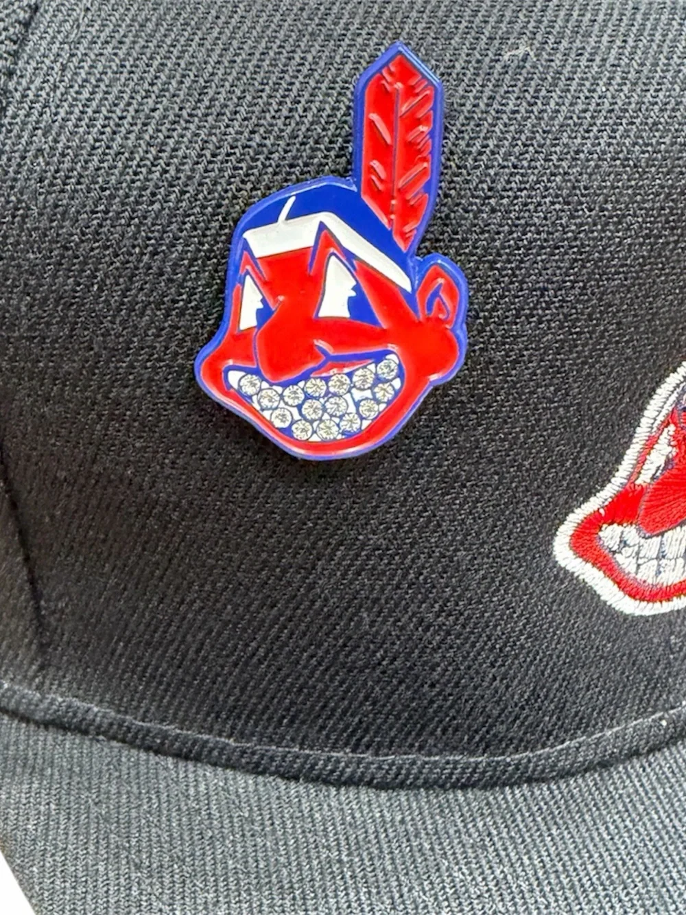 Cleveland Indians Black Snapback Hat with rhinestones hat pin Indians hat new - Picture 5 of 5